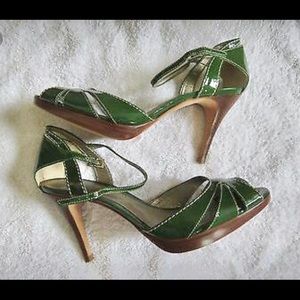 Donation sale! 🌼Ann Taylor Millie sandals